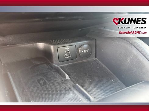Used 2025 Ford Escape Platinum AWD/4WD image 32