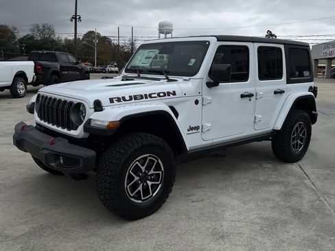 New 2026 Jeep Wrangler Unlimited Rubicon AWD/4WD image 3