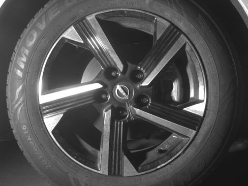 Used 2025 Nissan Sentra SV FWD image 16