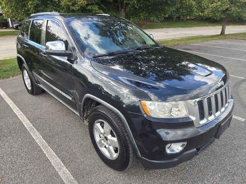 Used 2012 Jeep Grand Cherokee Laredo w/ Laredo E Group AWD/4WD image 14