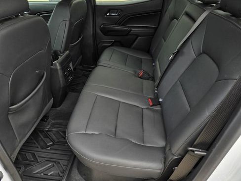 Used 2024 GMC Canyon Elevation w/ Elevation Premium Package AWD/4WD image 28