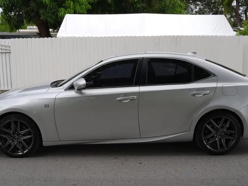 Used 2016 Lexus IS 200t RWD image 3
