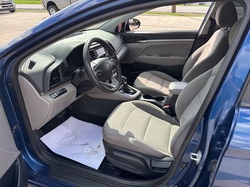 Used 2020 Hyundai Elantra SE image 23