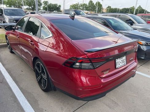 Used 2024 Honda Accord Sport image 2