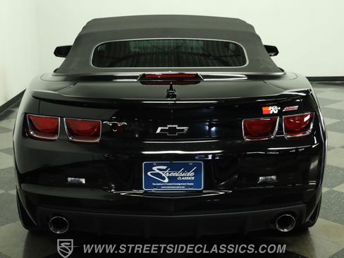 Used 2013 Chevrolet Camaro SS w/ RS Package RWD image 9