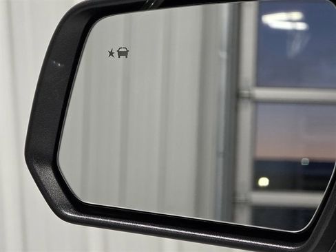 Used 2023 Chevrolet Traverse LT w/ LPO, Floor Liner Package image 43