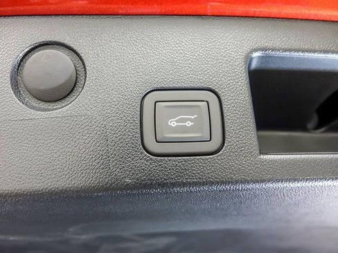 New 2026 Chevrolet Equinox RS w/ LPO, Floor Liner Package FWD image 9