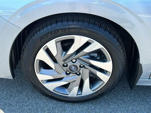 Certified 2025 Subaru Legacy Limited AWD/4WD image 8
