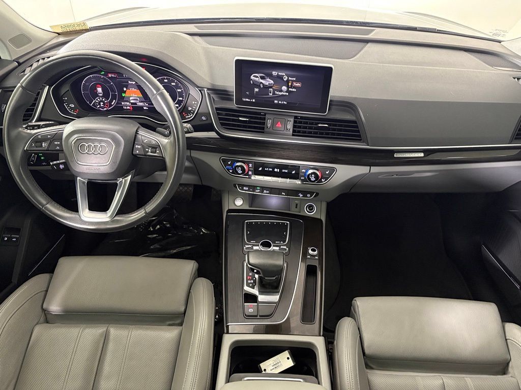 Used 2020 Audi Q5 e Premium Plus w/ Premium Plus Package AWD/4WD image 33