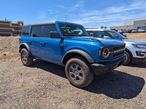Used 2025 Ford Bronco Big Bend image 3