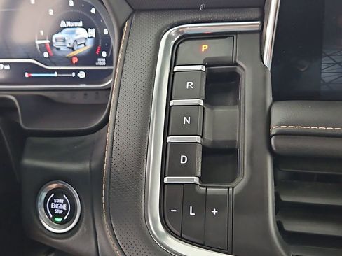 Used 2023 GMC Yukon XL AT4 w/ AT4 Premium Plus Package image 22