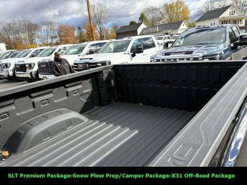 New 2025 GMC Sierra 2500 SLT w/ SLT Premium Package image 6