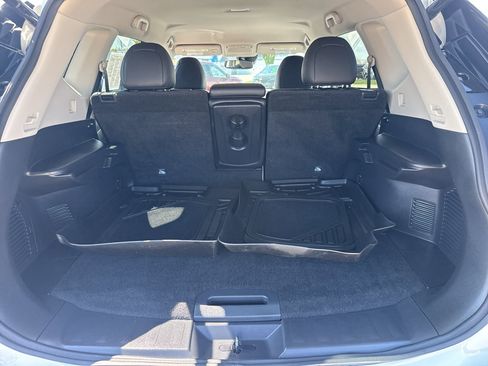 Used 2019 Nissan Rogue SL AWD/4WD image 35