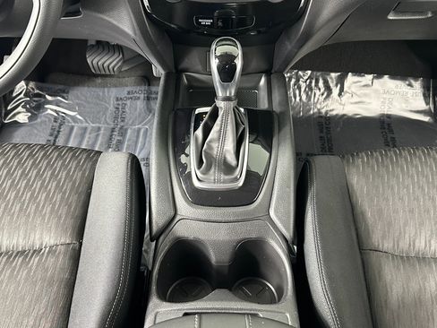 Used 2017 Nissan Rogue S w/ S Appearance Package image 37