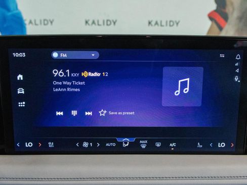 Used 2025 Lincoln Aviator Reserve w/ Equipment Group 201A image 9