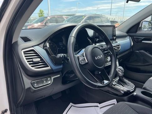 Certified 2023 Kia Seltos S AWD/4WD image 10
