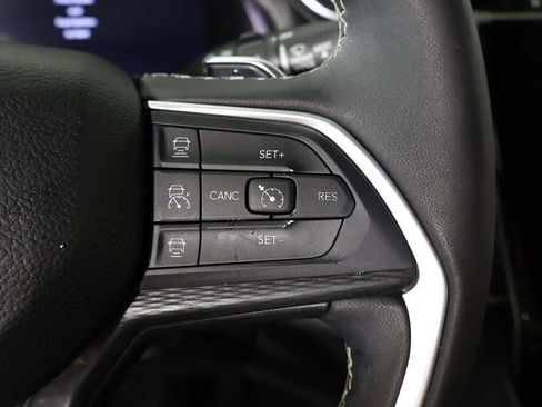 Used 2023 Jeep Grand Cherokee L Altitude image 45