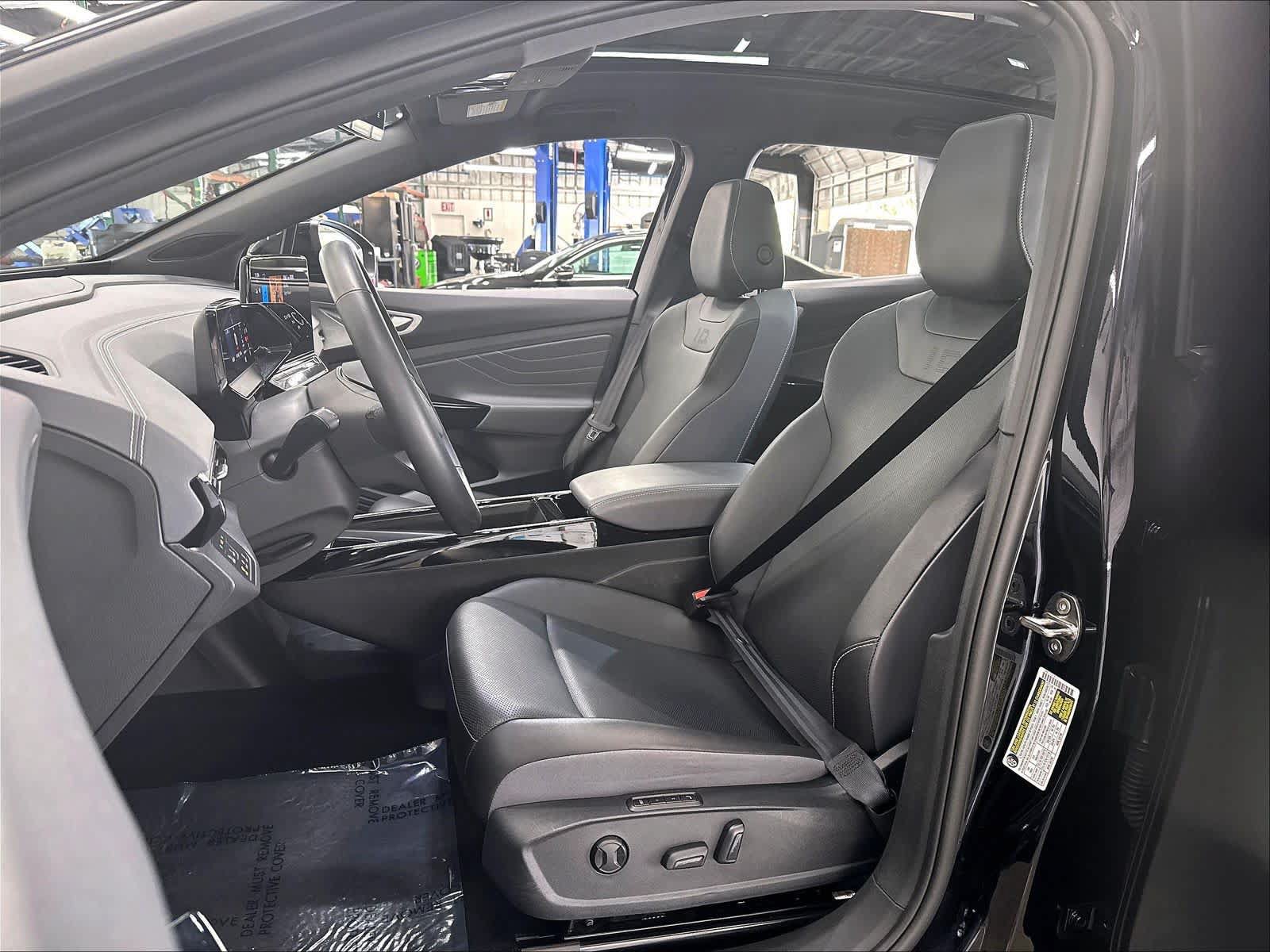 Used 2023 Volkswagen ID.4 Pro S AWD/4WD image 24