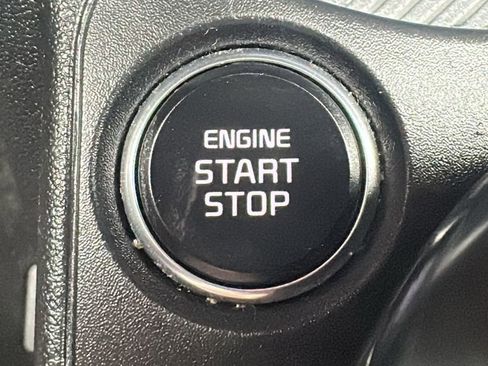 Used 2025 Kia K4 LXS image 23