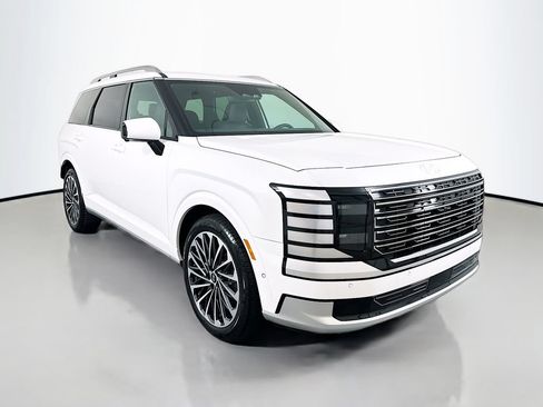 Certified 2026 Hyundai Palisade Calligraphy AWD/4WD image 3