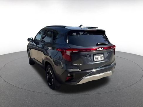Used 2025 Kia Seltos S image 10