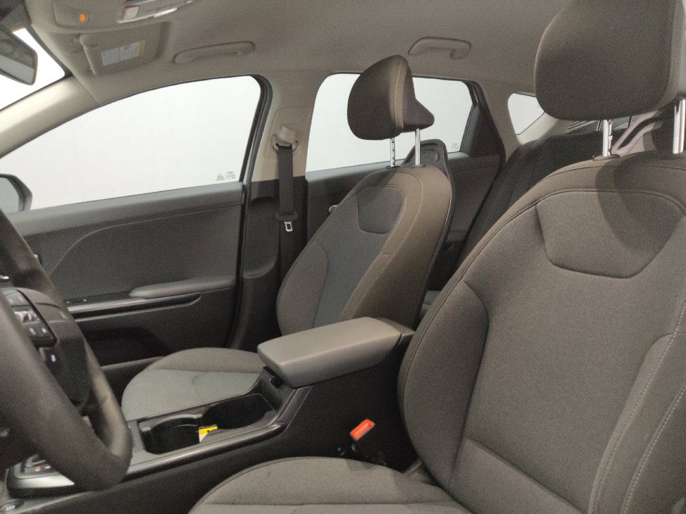 Used 2025 Kia K4 FWD image 17