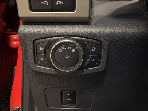 Used 2022 Ford F350 Lariat w/ Lariat Value Package image 22