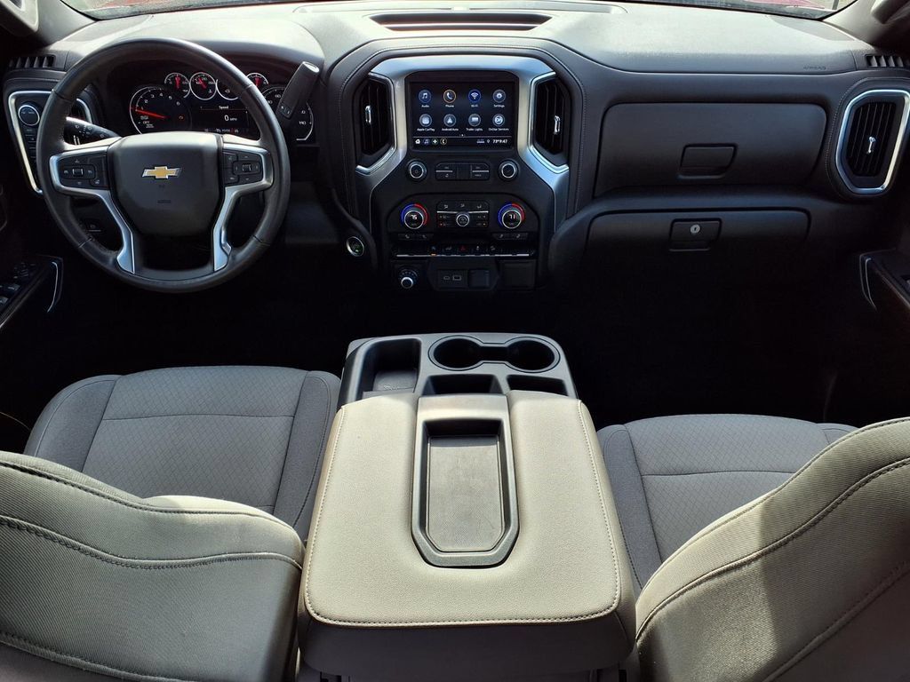 Used 2022 Chevrolet Silverado 1500 LT AWD/4WD image 11