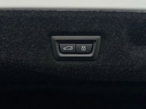 New 2026 BMW 530i xDrive 530i xDrive w/ Premium Package image 11