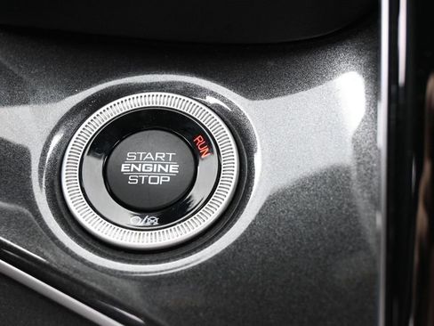 Used 2021 Jeep Grand Cherokee L Laredo image 31