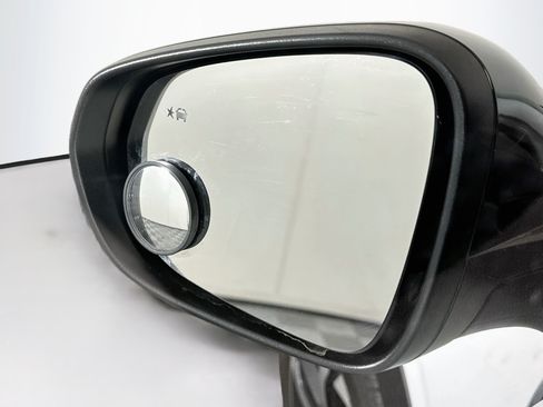 Used 2025 Chevrolet Trax RS w/ Driver Confidence Package FWD image 16