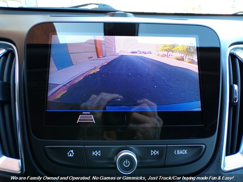 Used 2019 Chevrolet Malibu LT w/ Leather Package FWD image 38