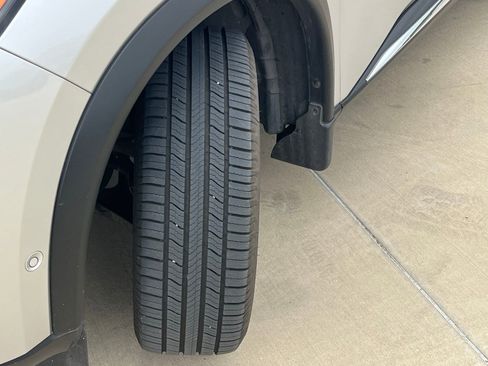 Used 2021 Nissan Rogue Platinum image 9