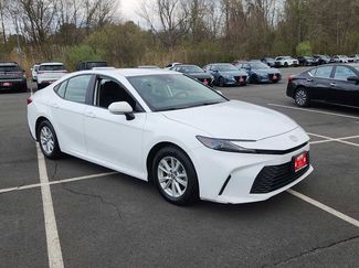 Used 2025 Toyota Camry LE FWD video 3