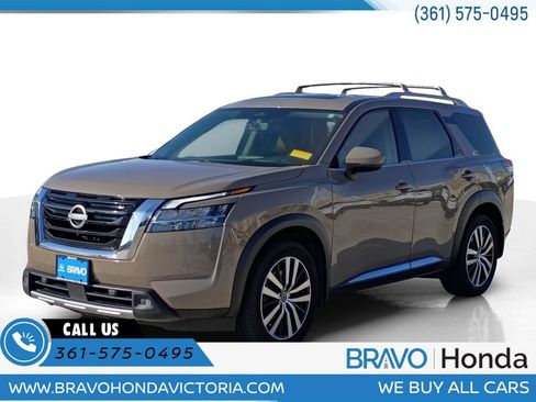 Used 2023 Nissan Pathfinder Platinum FWD image 1