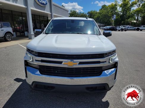 Used 2021 Chevrolet Silverado 1500 LT AWD/4WD image 9
