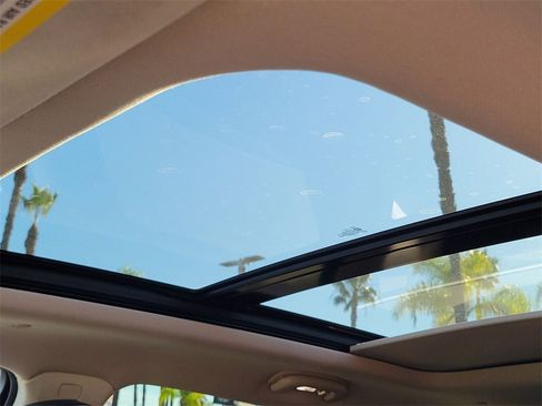 Used 2018 Cadillac XT5 Premium Luxury image 18