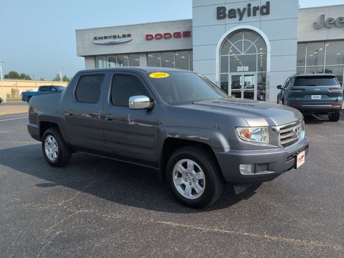 Used 2014 Honda Ridgeline RTS image 1