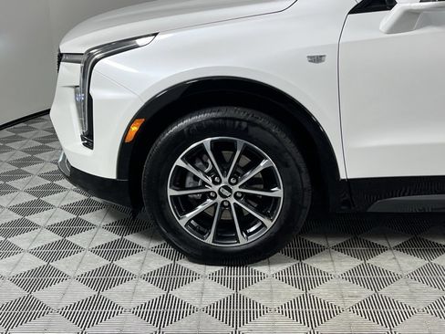 Used 2024 Cadillac XT4 Sport image 13