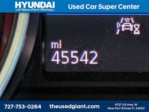 Used 2021 Volkswagen Tiguan SE w/ Panoramic Sunroof Package FWD image 37
