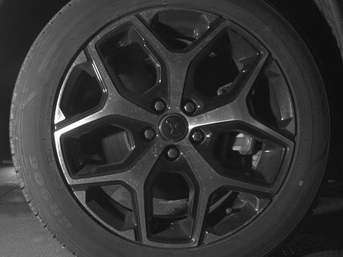 Used 2025 Jeep Compass Limited image 15