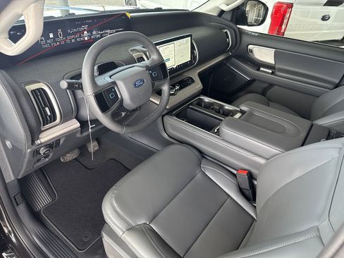 New 2026 Ford Expedition Max Active image 21