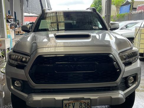 Used 2022 Toyota Tacoma TRD Sport AWD/4WD image 1