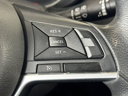 Used 2020 Nissan Versa S FWD image 37