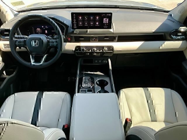 New 2026 Honda Pilot Touring image 21