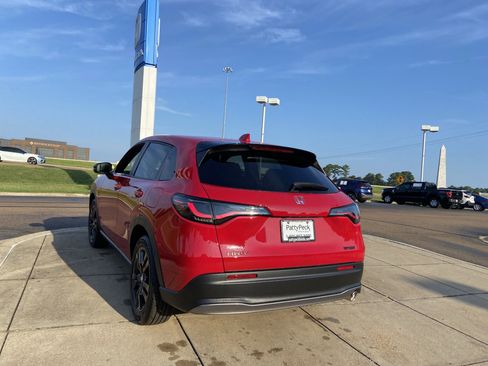 New 2026 Honda HR-V Sport image 8