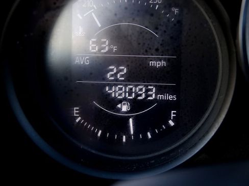 Used 2018 FIAT 124 Spider Lusso w/ Navigation & Sound Group image 36