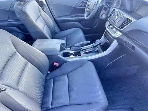 Used 2013 Honda Accord Sport image 9