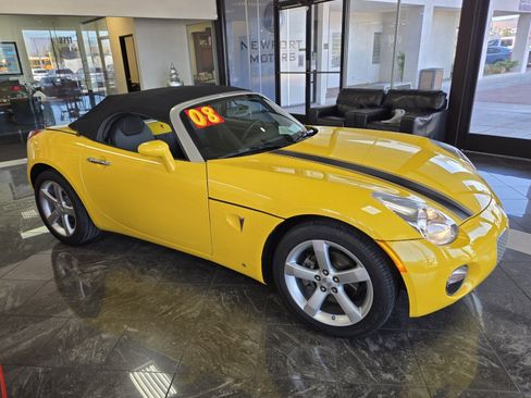 Used 2008 Pontiac Solstice Convertible w/ Preferred Package image 1