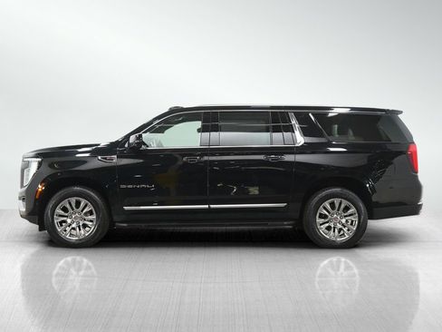 Used 2025 GMC Yukon XL Denali AWD/4WD image 2